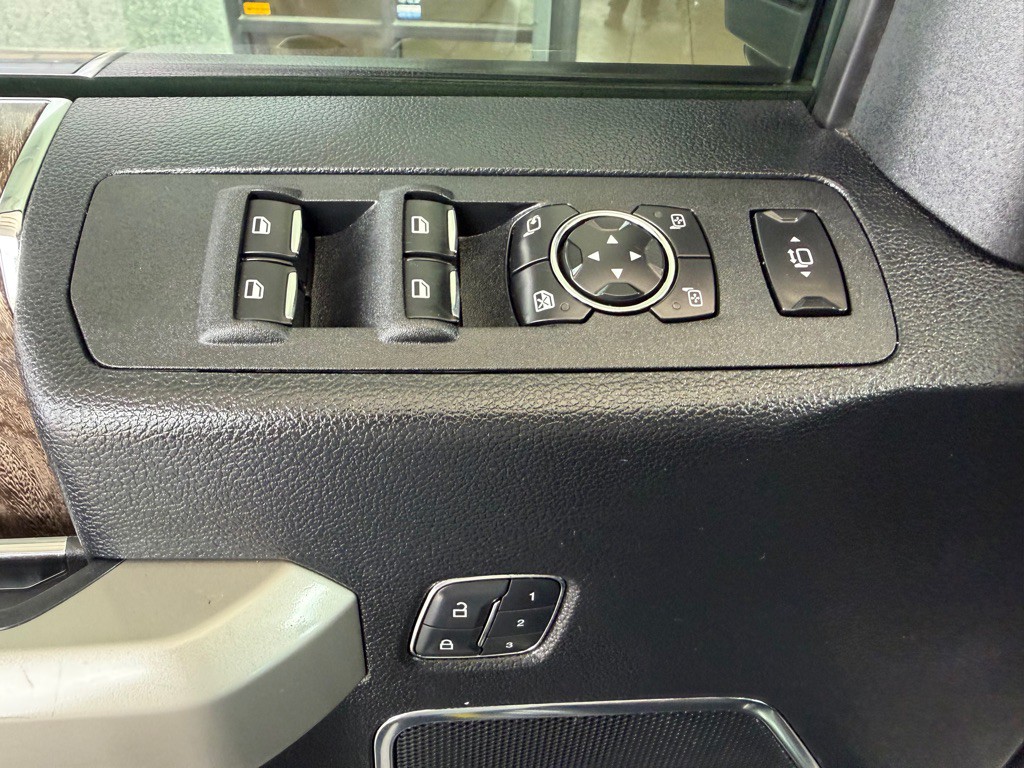 2017 Ford F-250 Image 21