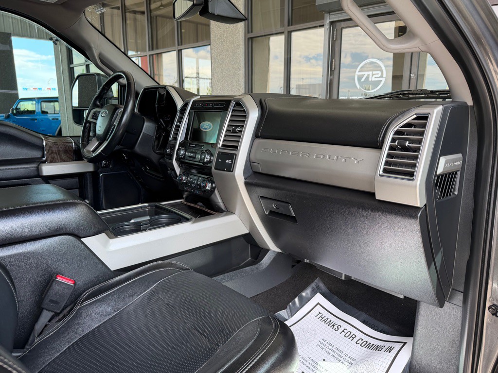 2017 Ford F-250 Image 36