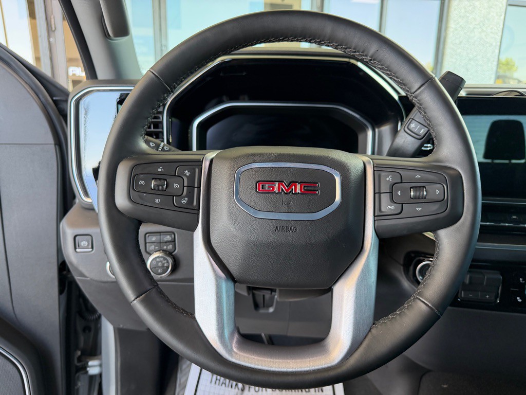 2026 GMC Sierra Image 8