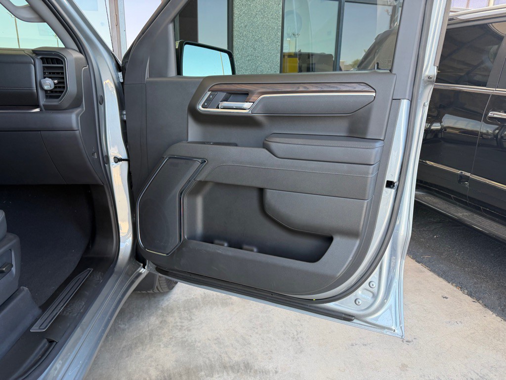2026 GMC Sierra Image 33