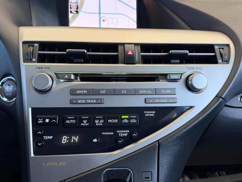 2011 Lexus RX Image 13