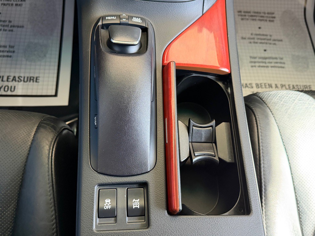 2011 Lexus RX Image 14