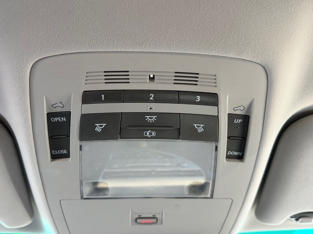 2011 Lexus RX Image 15