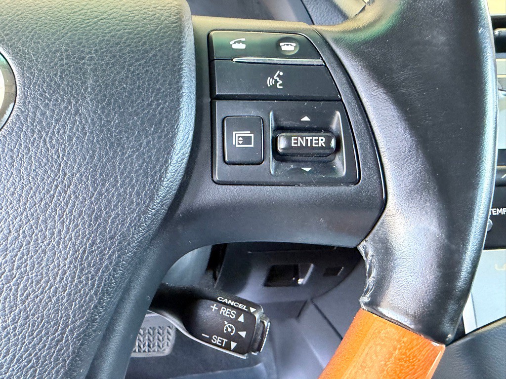 2011 Lexus RX Image 18