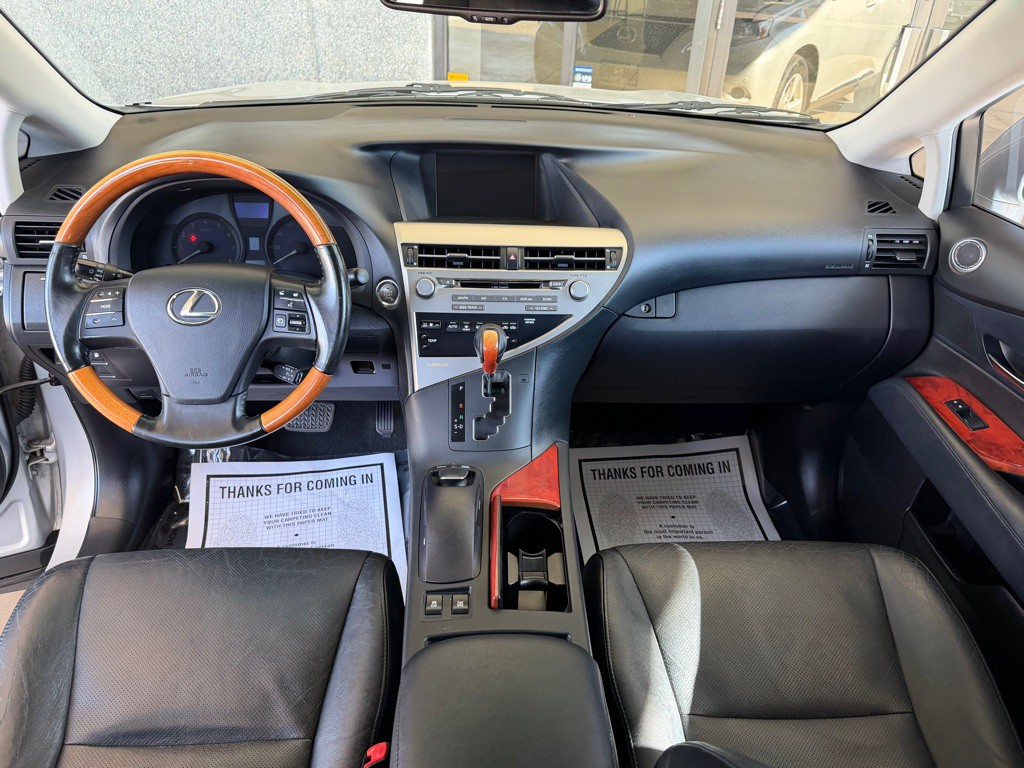 2011 Lexus RX Image 25