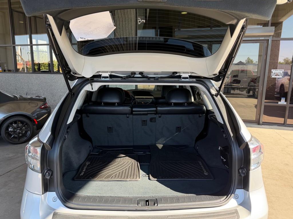 2011 Lexus RX Image 28