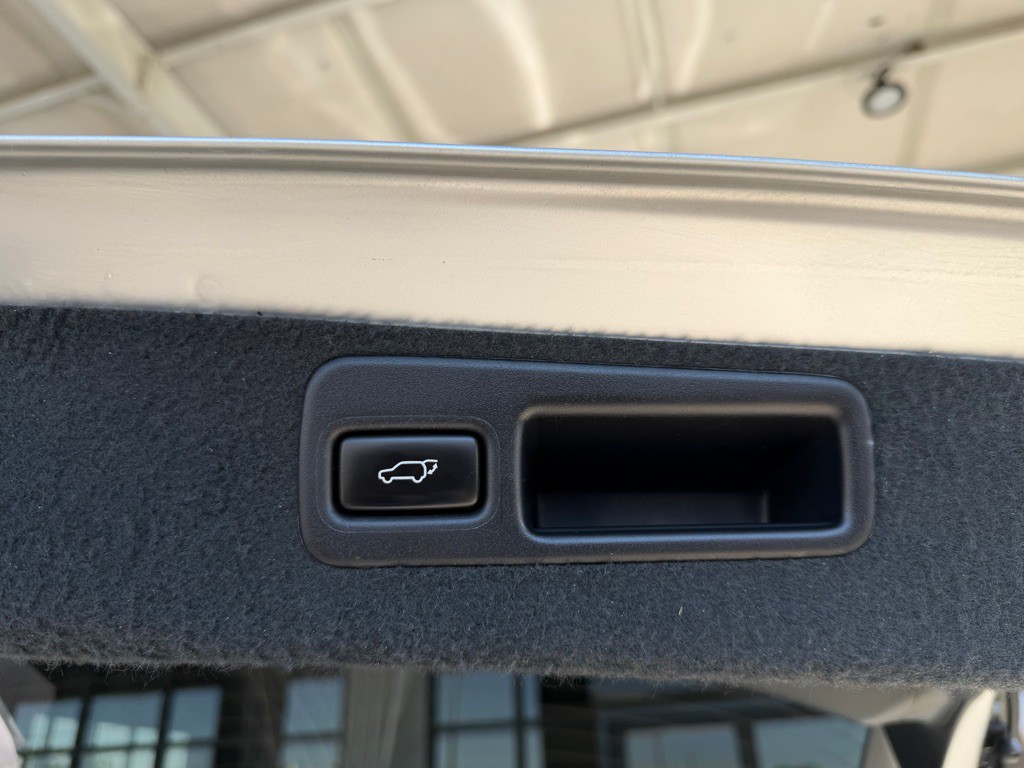 2011 Lexus RX Image 30