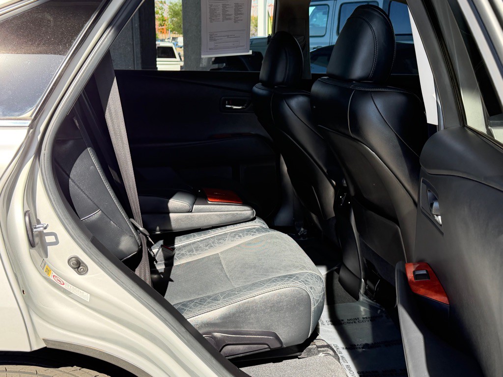 2011 Lexus RX Image 31