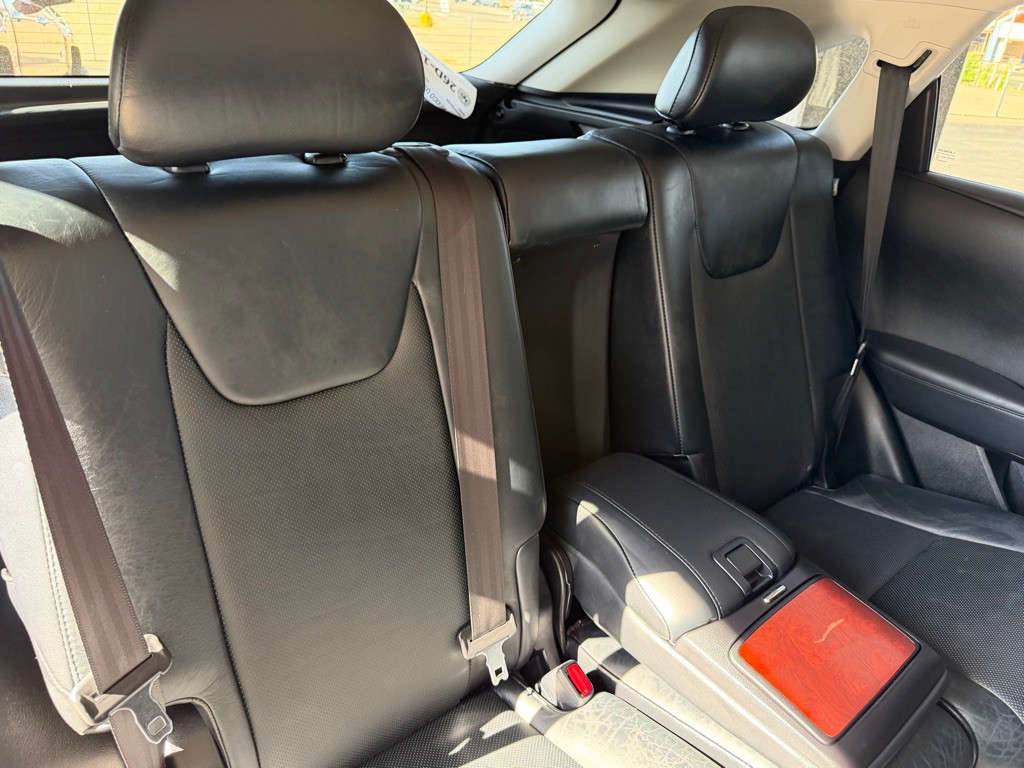 2011 Lexus RX Image 32