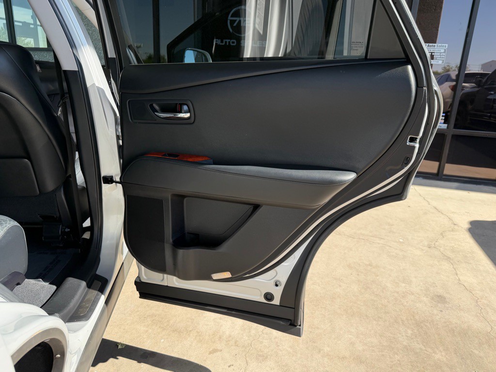 2011 Lexus RX Image 34