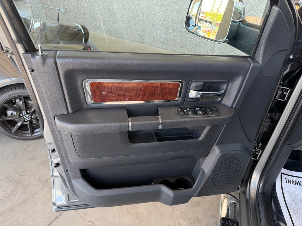 2012 Dodge Ram 3500 Image 8