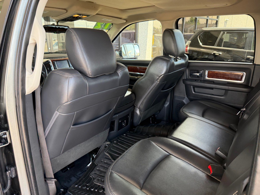 2012 Dodge Ram 3500 Image 21