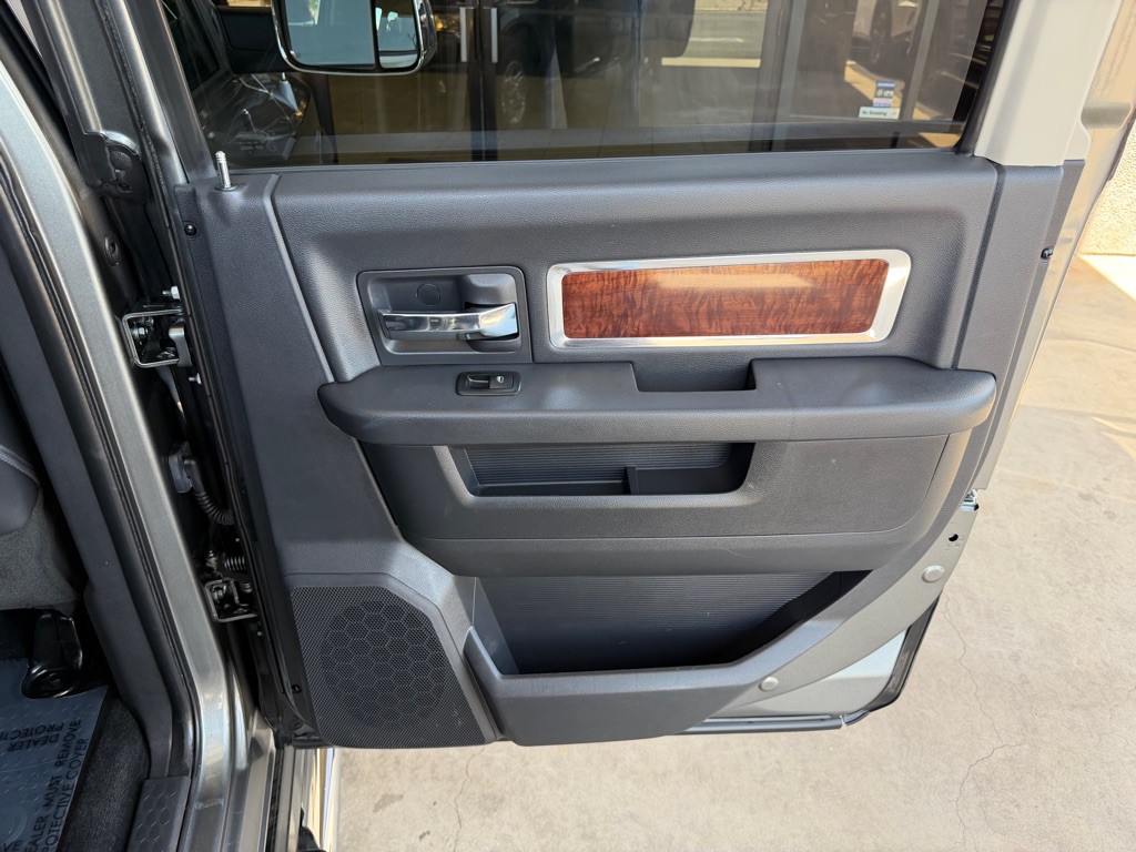 2012 Dodge Ram 3500 Image 28