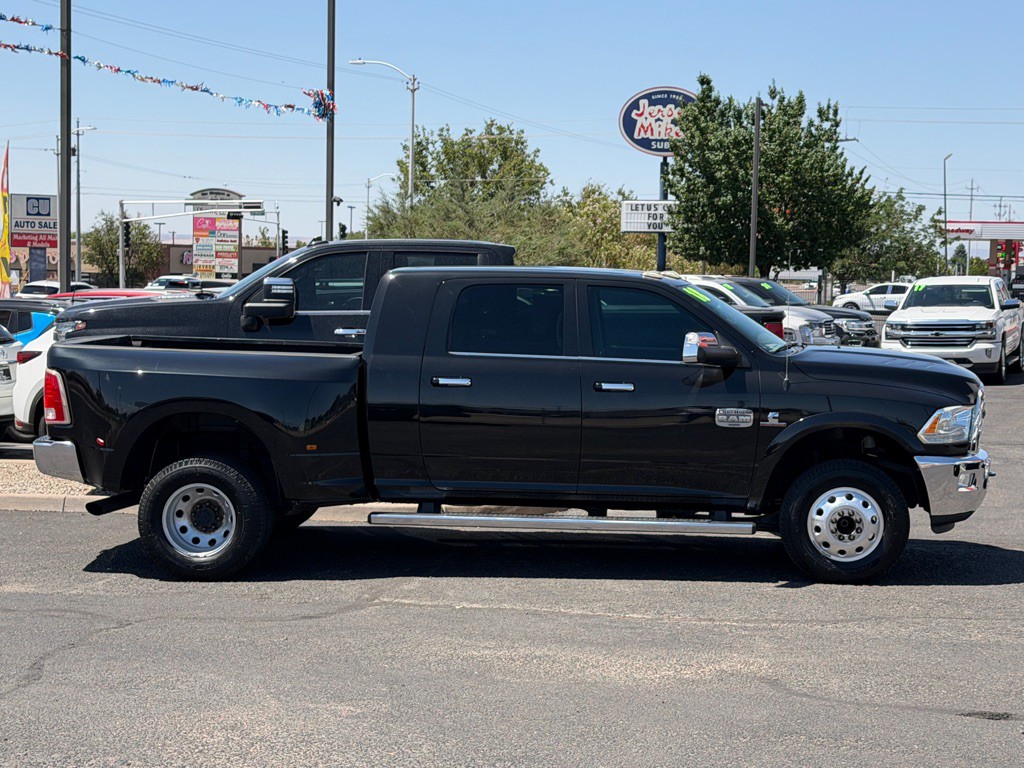 2018 RAM 3500 Image 3