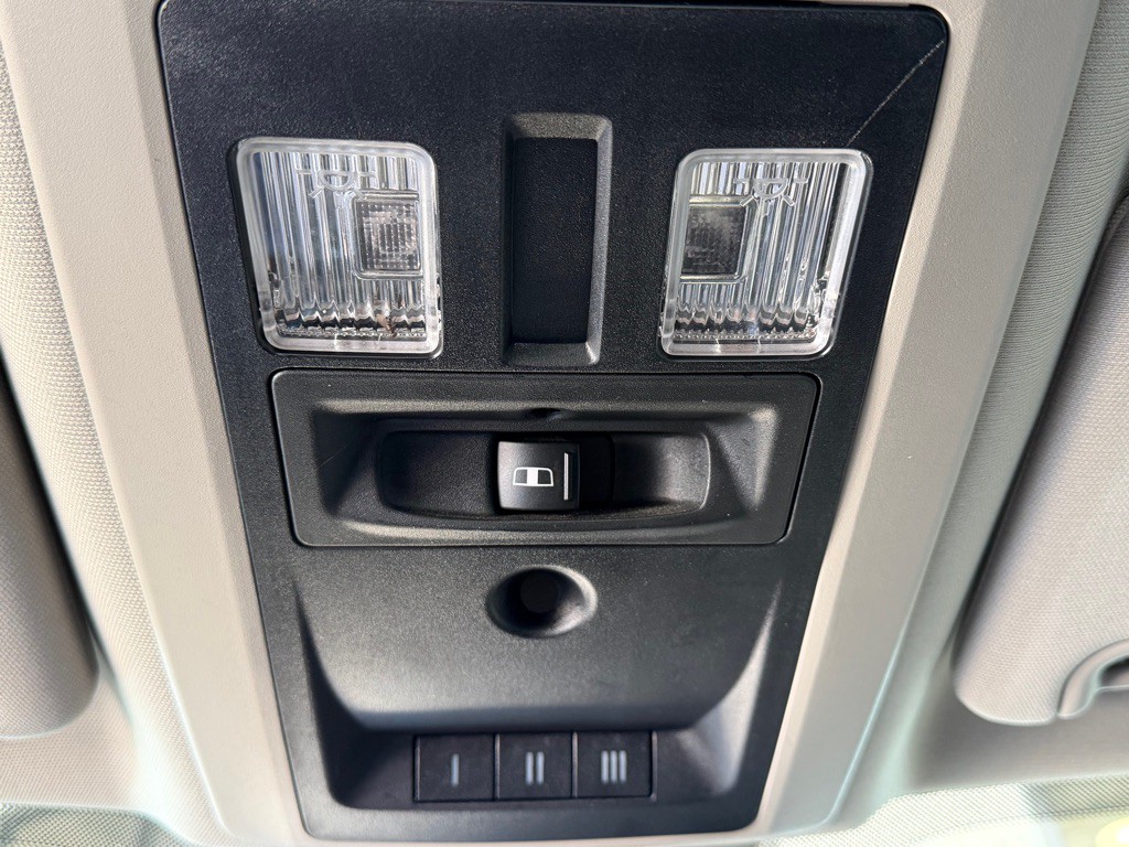 2018 RAM 3500 Image 17