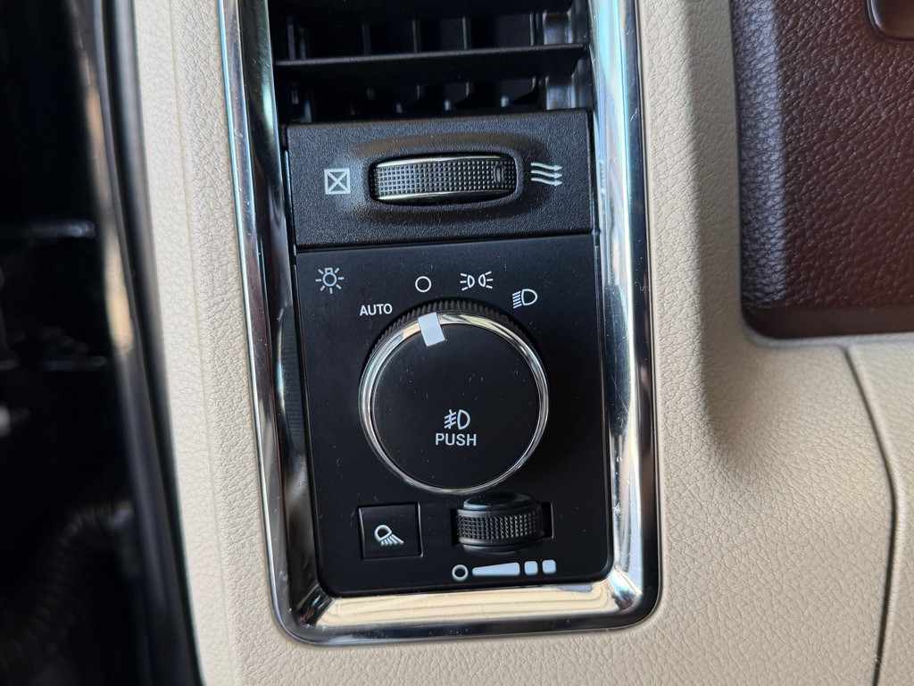 2018 RAM 3500 Image 18