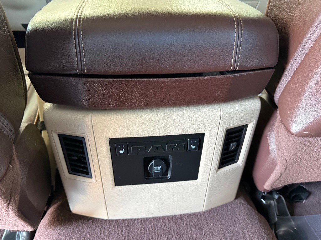 2018 RAM 3500 Image 26
