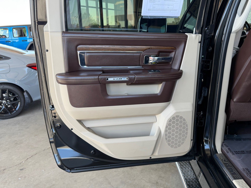 2018 RAM 3500 Image 28