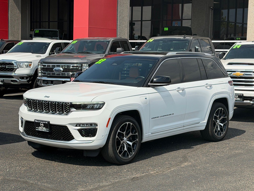 2022 Jeep Grand Cherokee Image 1