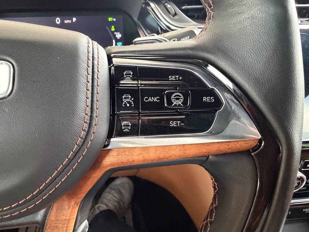 2022 Jeep Grand Cherokee Image 11