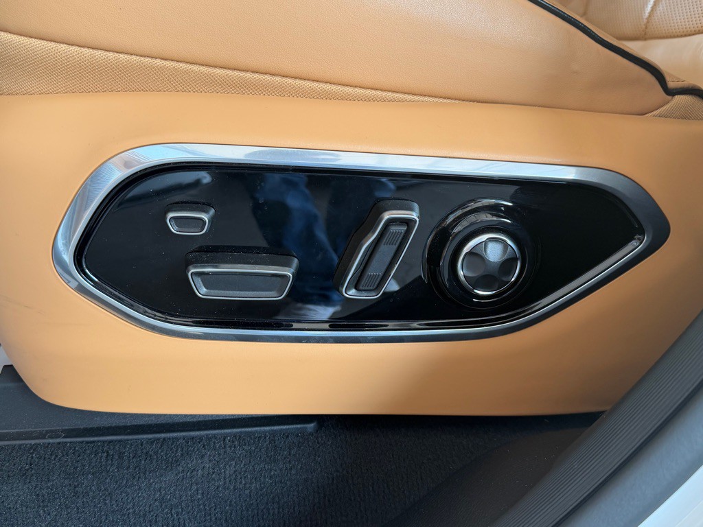 2022 Jeep Grand Cherokee Image 19