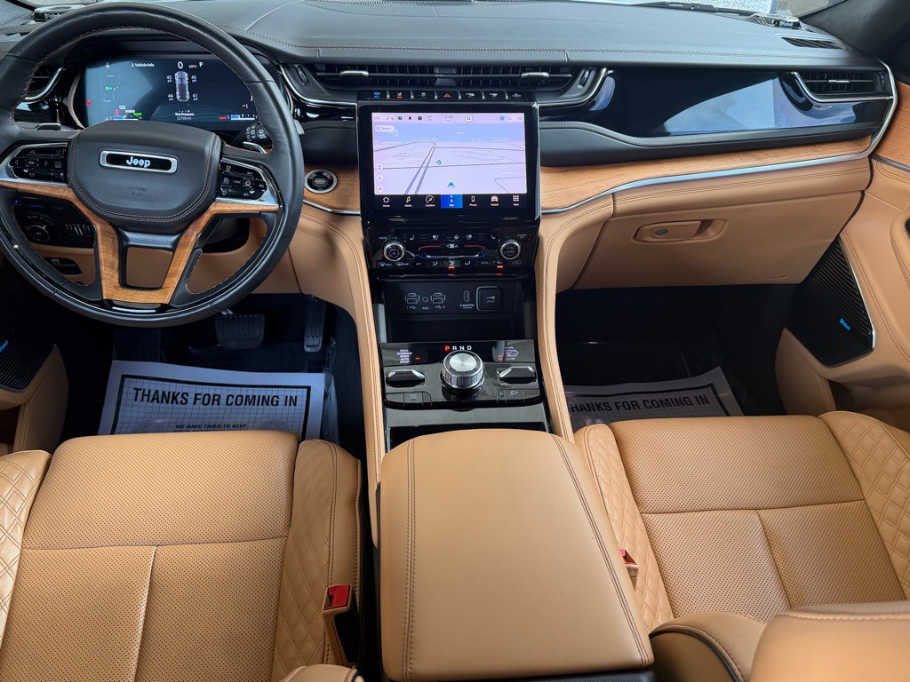 2022 Jeep Grand Cherokee Image 23