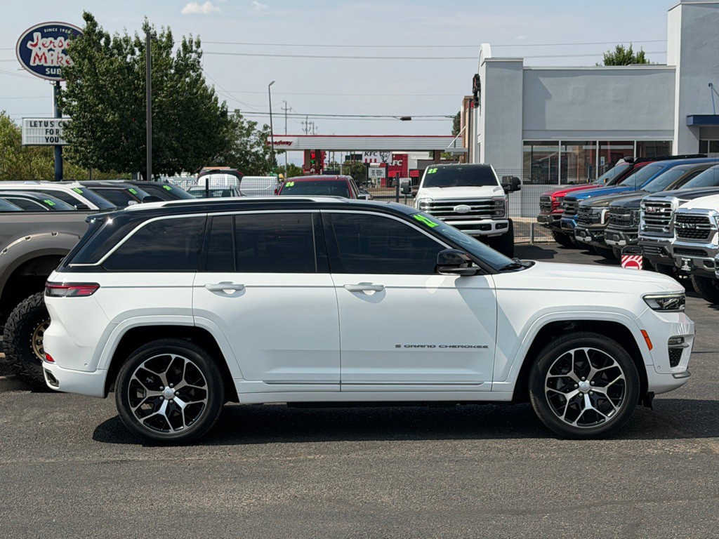 2022 Jeep Grand Cherokee Image 44