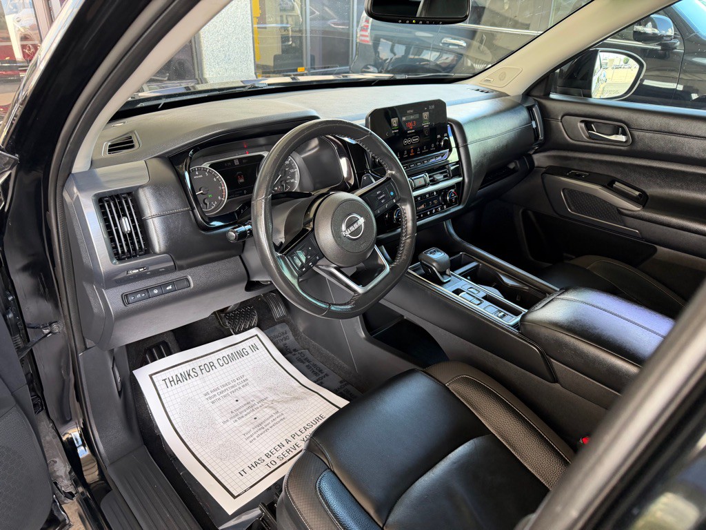 2022 Nissan Pathfinder Image 7