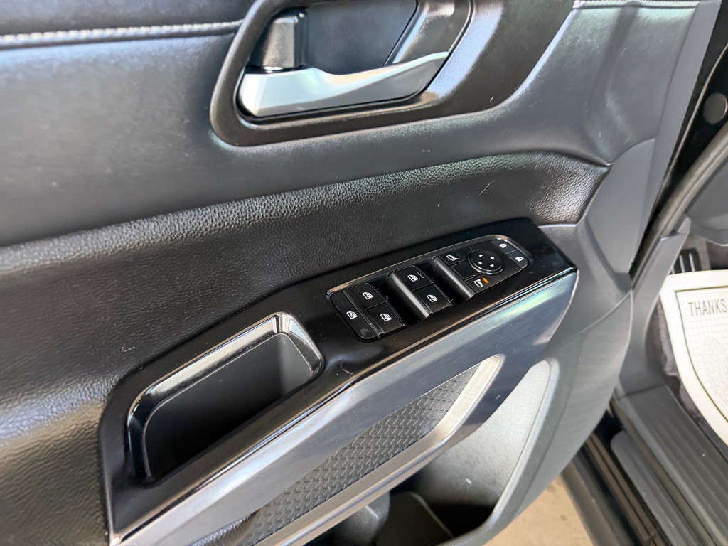 2022 Nissan Pathfinder Image 9