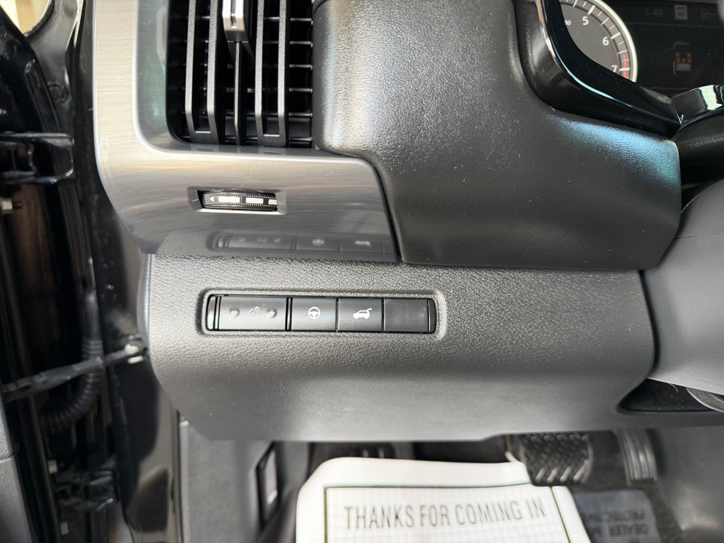 2022 Nissan Pathfinder Image 16