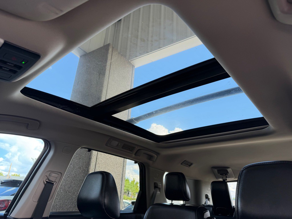 2022 Nissan Pathfinder Image 17