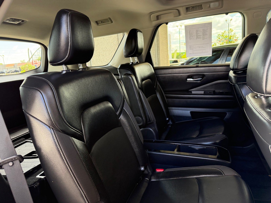 2022 Nissan Pathfinder Image 28