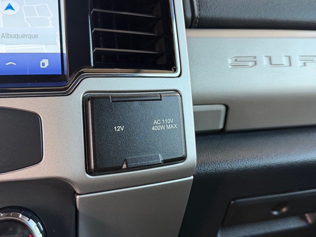 2022 Ford F-350 Image 16