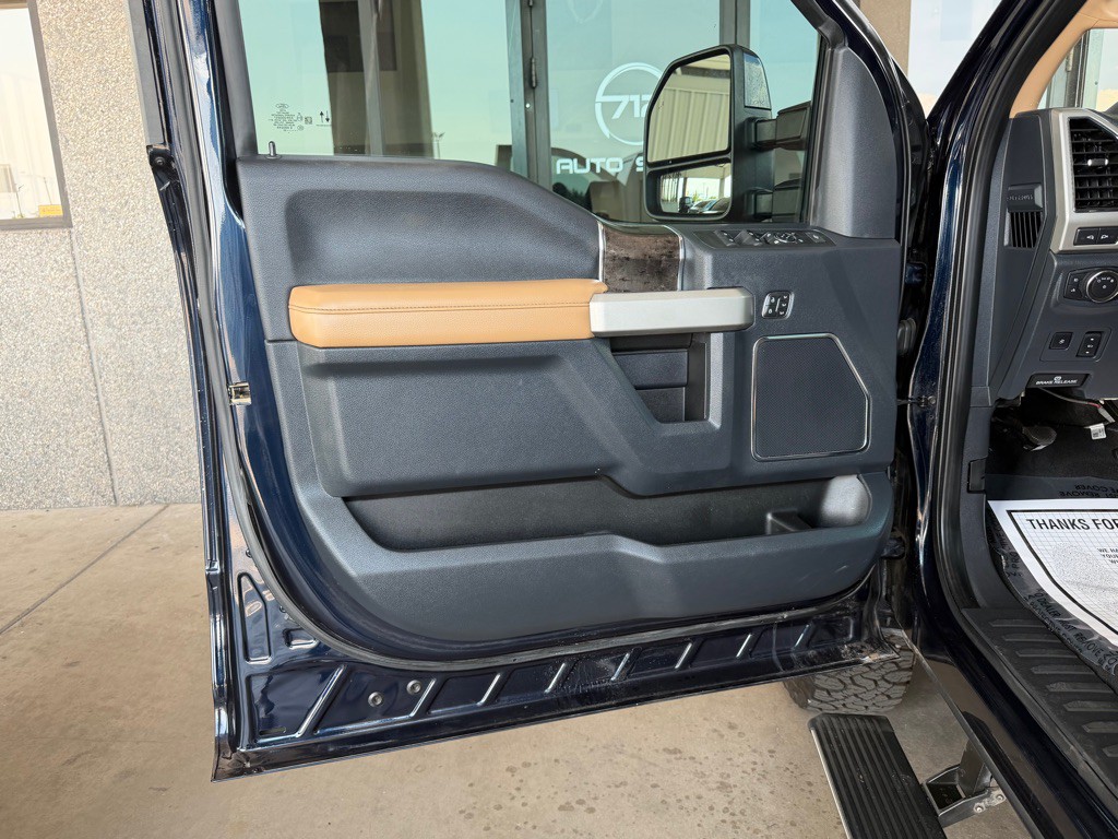 2022 Ford F-350 Image 22