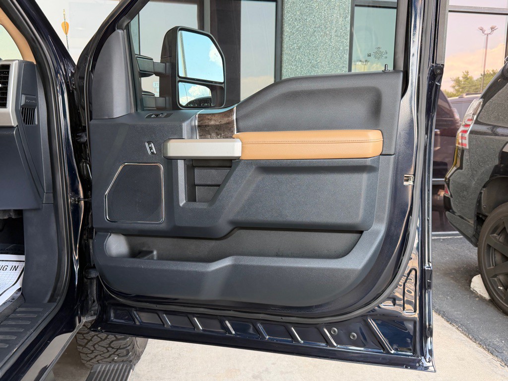2022 Ford F-350 Image 40