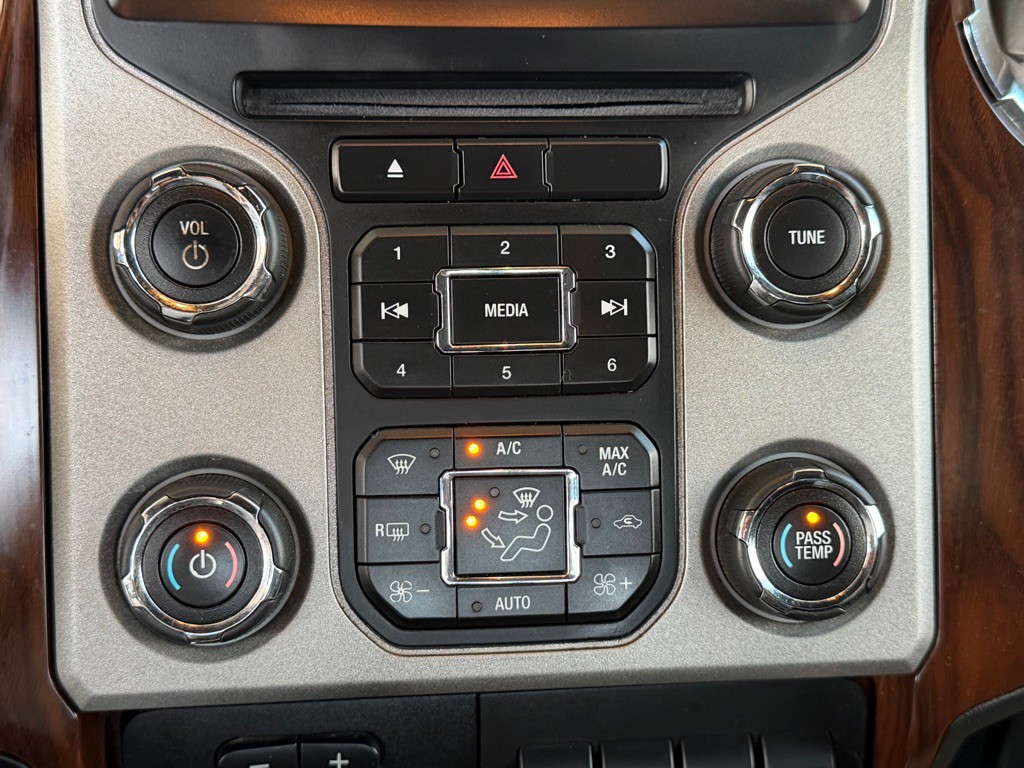 2016 Ford F-350 Image 14