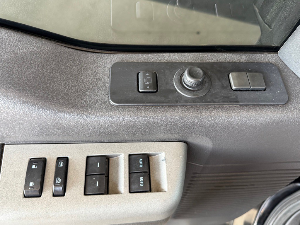 2016 Ford F-350 Image 20