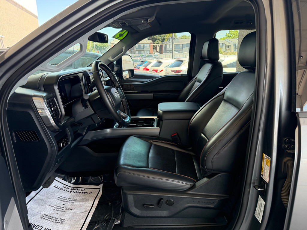 2025 Ford F-250 Image 5