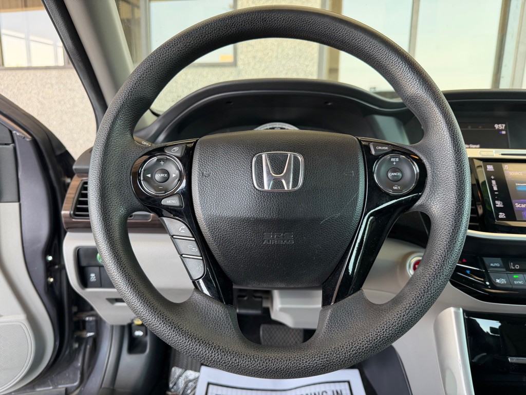 2016 Honda Accord Image 8