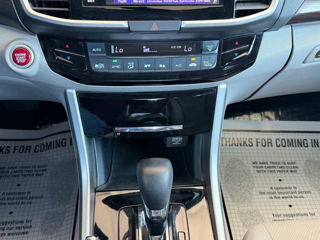 2016 Honda Accord Image 13