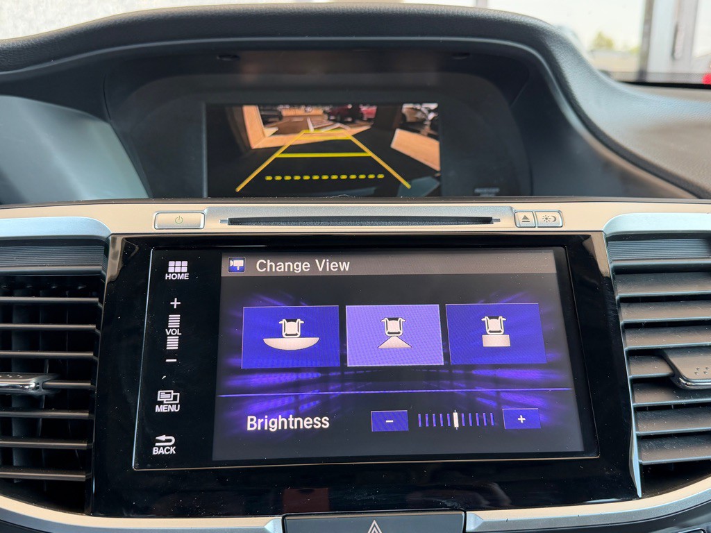 2016 Honda Accord Image 15