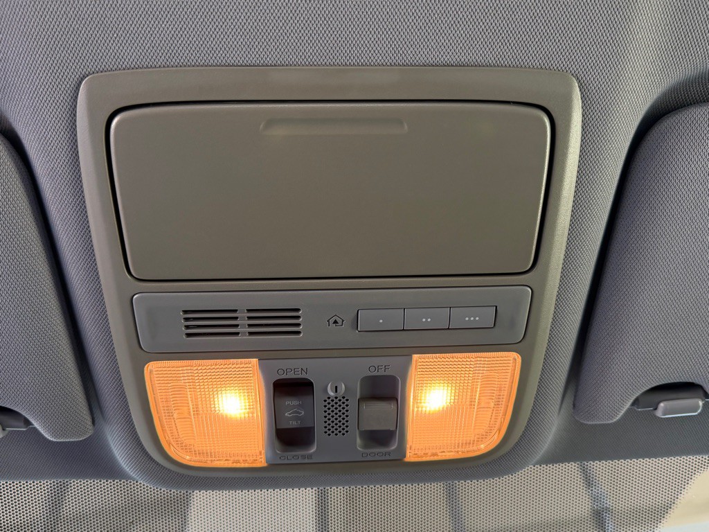 2016 Honda Accord Image 18