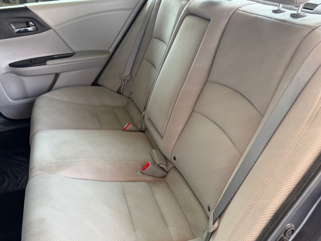2016 Honda Accord Image 23