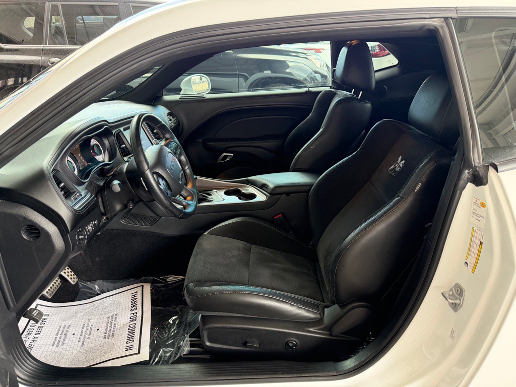 2021 Dodge Challenger Image 5