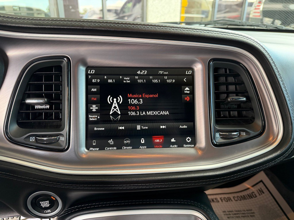 2021 Dodge Challenger Image 10