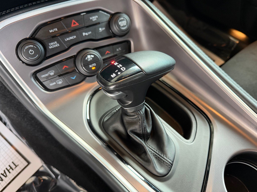 2021 Dodge Challenger Image 12