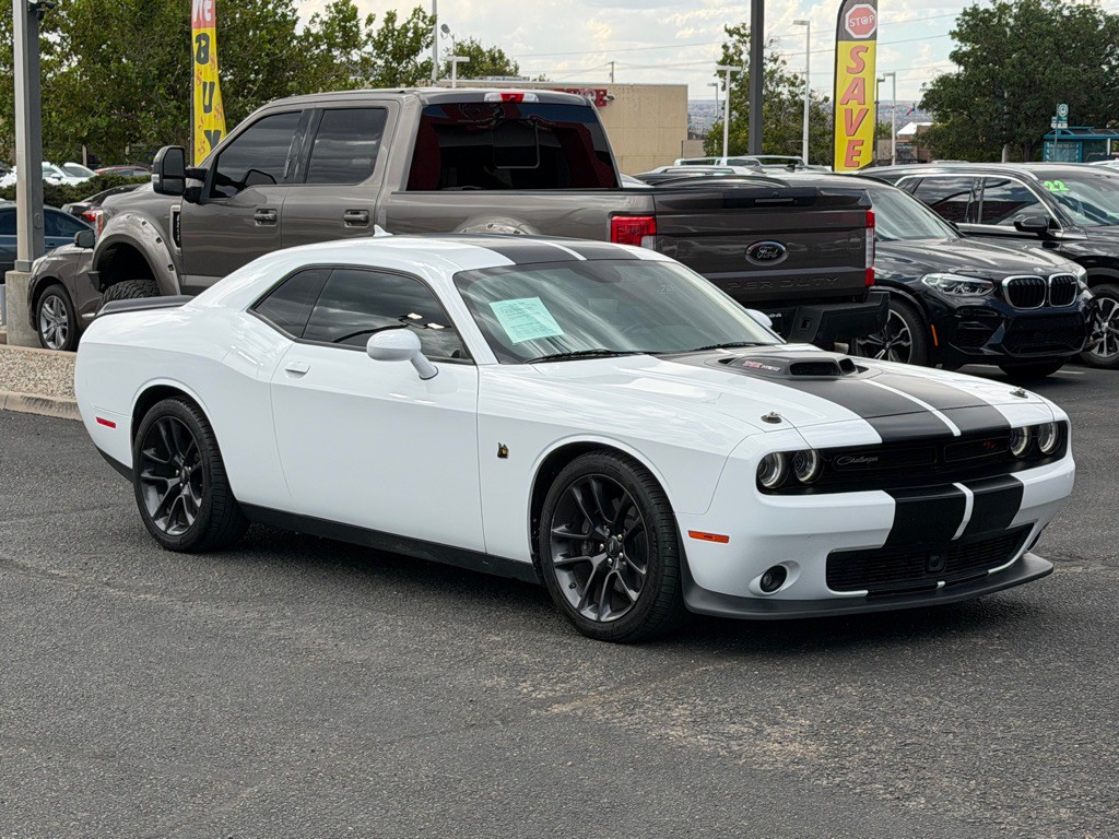 2021 Dodge Challenger Image 24