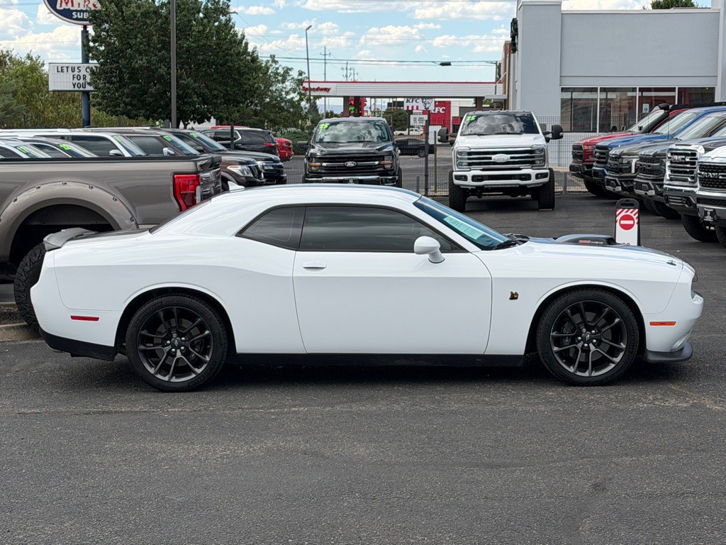 2021 Dodge Challenger Image 26