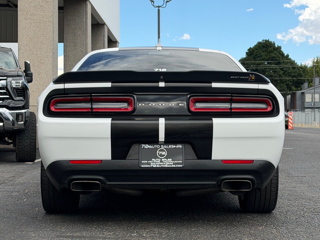 2021 Dodge Challenger Image 31