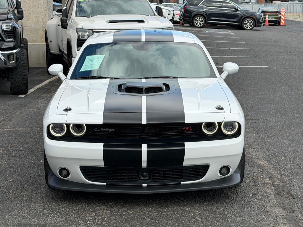2021 Dodge Challenger Image 38